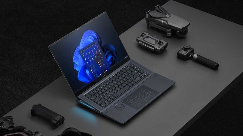Zenbook Pro sở hữu thiết kế cao cấp và cấu hình phần cứng mạnh mẽ