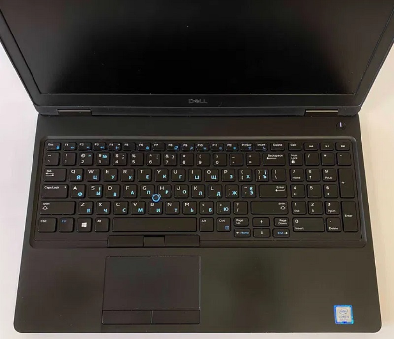 Bàn phím fullsize, phím số riêng biệt, gõ nhanh và chính xác