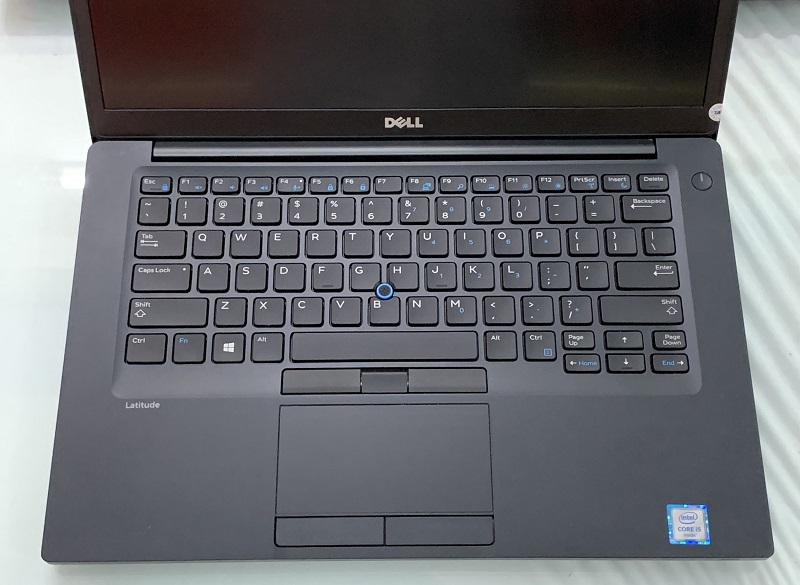Touchpad rộng, mịn màng của E7480 cho cảm giác thoải mái, không cần chuột rời Bàn phím Dell E7480 có hành trình phím hợp lý, độ nảy tốt, phản hồi nhanh