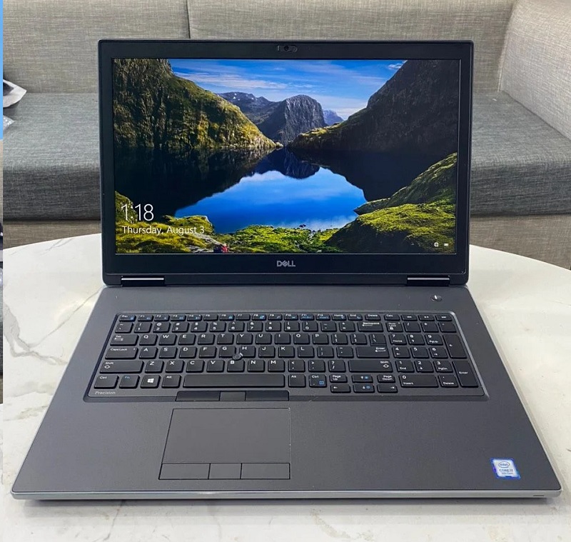 Bàn phím full size mang lại cảm giác gõ chính xác và êm tay