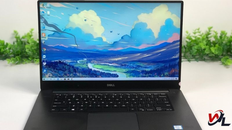 Bàn phím êm ái, touchpad rộng cho thao tác mượt mà Bàn phím êm ái, touchpad rộng cho thao tác chuẩn