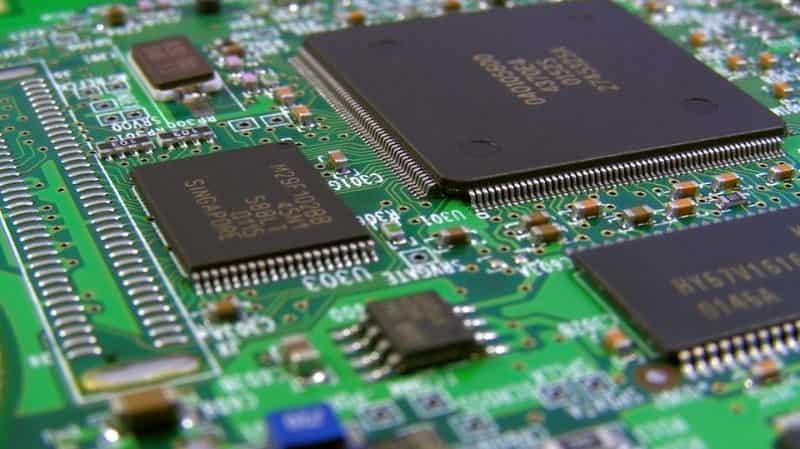 Bộ nhớ trong ảnh hưởng tốc độ xử lý chip. Tìm hiểu bộ nhớ trong (on-chip) của CPU.