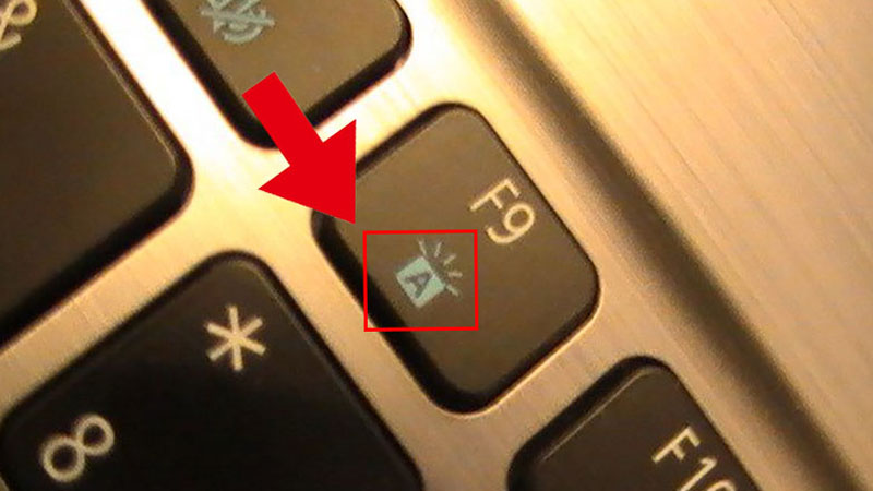 Quan sát các phím chức năng trên bàn phím để tìm phím bật đèn nền laptop Acer Quan sát các phím chức năng