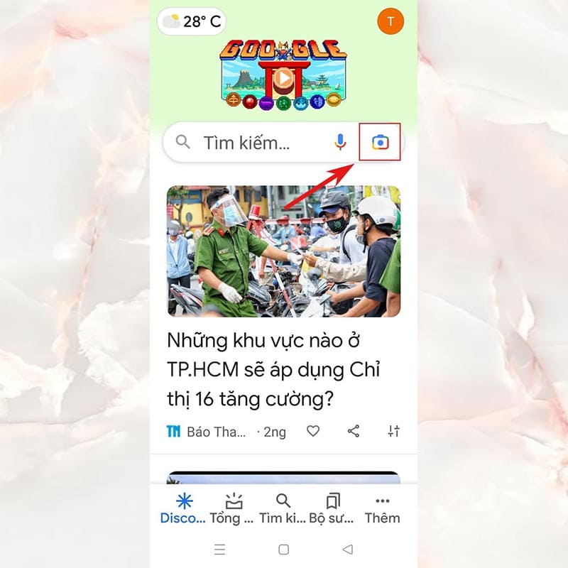 Bạn mở ứng dụng Google và chọn máy ảnh