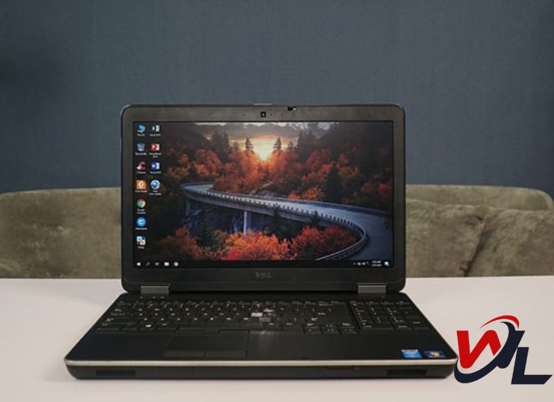 Chip Intel Core i7 và card AMD giúp máy chạy mượt mà