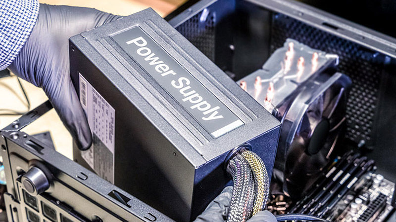 Máy tính thiết kế đồ họa nên có nguồn mạnh Nên chọn nguồn mạnh cho máy thiết kế đồ họa