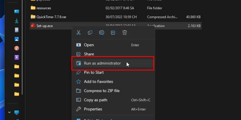 Chạy file setup.exe dưới quyền “Run as Administrator” Chạy file setup.exe dưới quyền “Run as Administrator”
