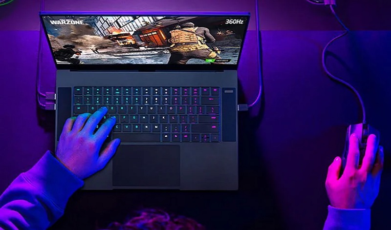 Touchpad lớn, hỗ trợ đa điểm sẽ giúp thao tác mượt mà trong mọi tình huống Chọn laptop với bàn phím cơ, hành trình phím sâu và phản hồi nhanh cho trải nghiệm game tốt