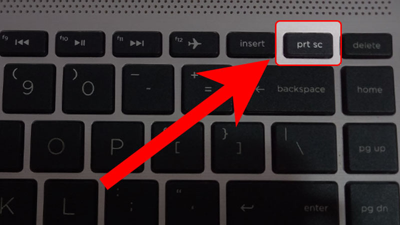 Nhấn phím Print Screen trên bàn phím Nhấn phím Print Screen