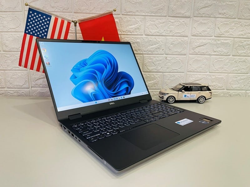 Dell Precision 7670, máy trạm di động hiệu suất cao, thiết kế sang trọng