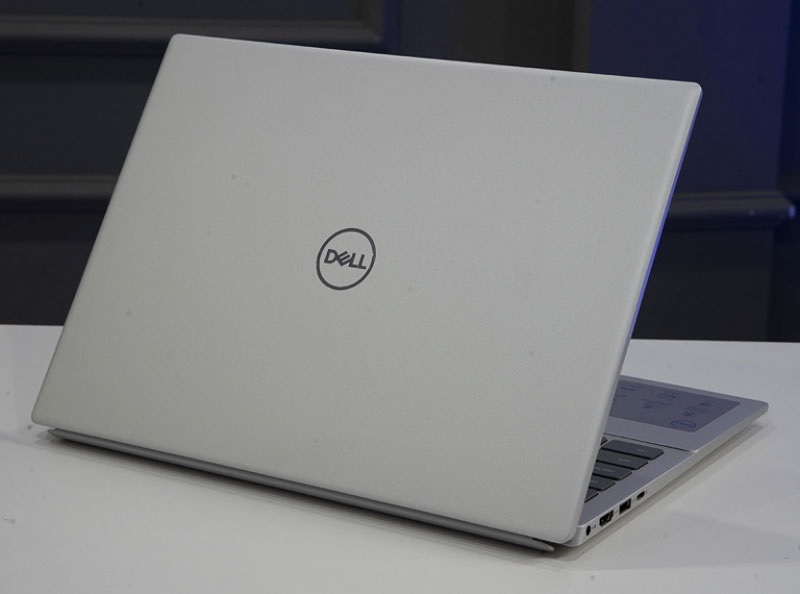 Đầy đủ tính năng, đáp ứng nhu cầu học tập, làm việc, giải trí Laptop dưới 15 triệu nhỏ gọn, tiện lợi khi mang theo