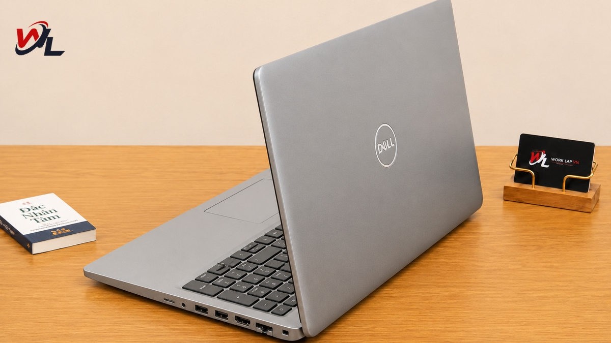 Laptop có đầy đủ cổng kết nối cần thiết Có đầy đủ cổng kết nối