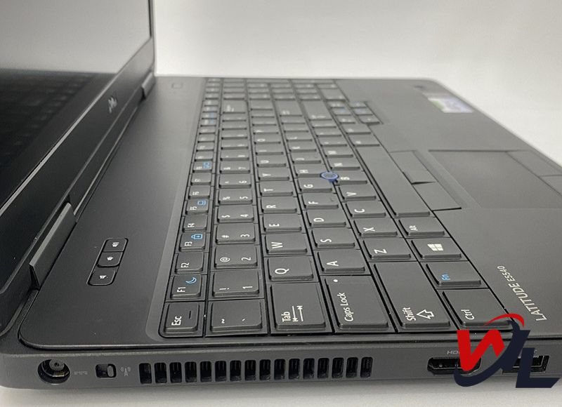 Các cổng kết nối được sắp xếp khoa học