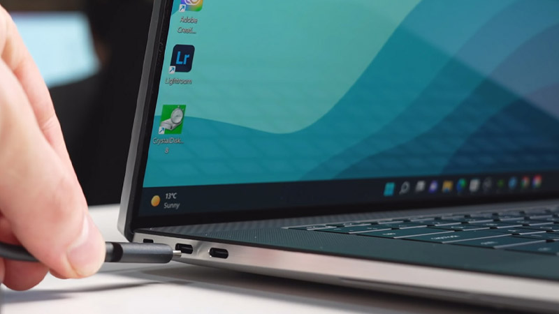 Cổng kết nối đa dạng