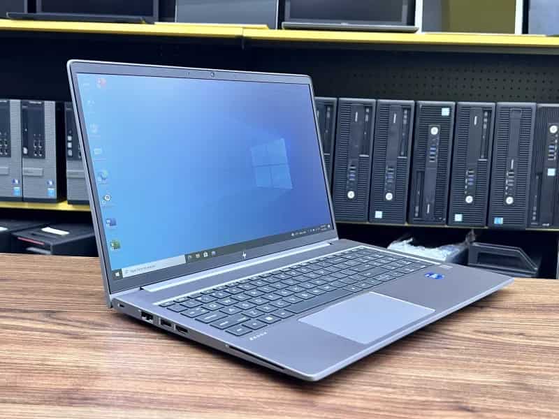 Cổng kết nối đa dạng, hỗ trợ đầy đủ nhu cầu làm việc hiện đại Laptop HP Zbook Power G8 – thiết kế bền bỉ, hiệu năng đáng kinh ngạc