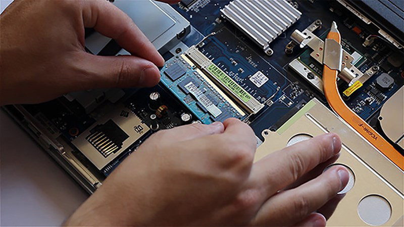 RAM laptop 8GB DDR3 bus 1333 có tốt không? Có nên nâng cấp?
