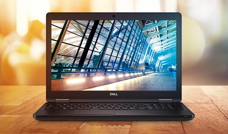 Dell Latitude 5590 có màn hình 15,6 inch Full HD, thiết kế chắc chắn