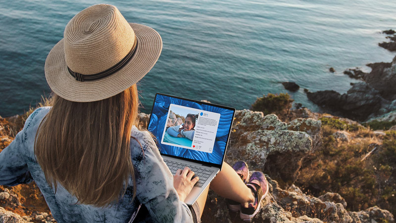 Laptop Dell Inspiron 14 nhỏ gọn thích hợp trong việc di chuyển Laptop Dell Inspiron 14 nhỏ gọn thích hợp trong việc di chuyển