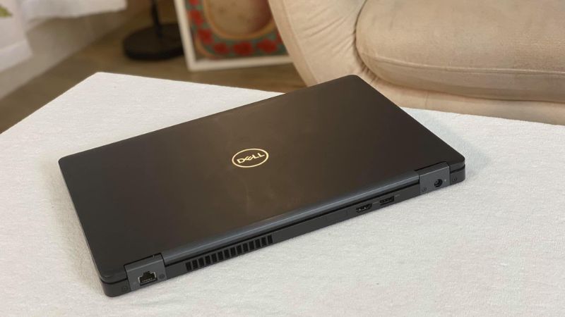 Dell Latitude 5401 là laptop 14 inch cấu hình cao Dell Latitude 5401 là laptop 14 inch được nhiều người sử dụng