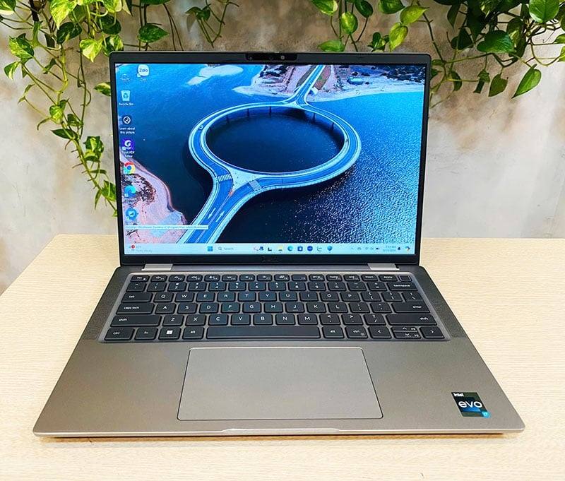 Dell Latitude 9520 là sản phẩm lý tưởng cho các bạn sinh viên kinh tế Dell Latitude 9520 là sản phẩm cho các bạn sinh viên ngành kinh tế