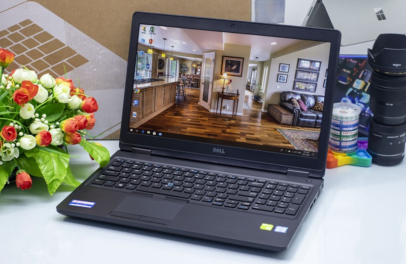 Bàn phím Full Keyboard mang lại trải nghiệm gõ thoải mái, hiệu quả Dell Latitude E5580 có cấu hình mạnh mẽ với vi xử lý Intel Core i7