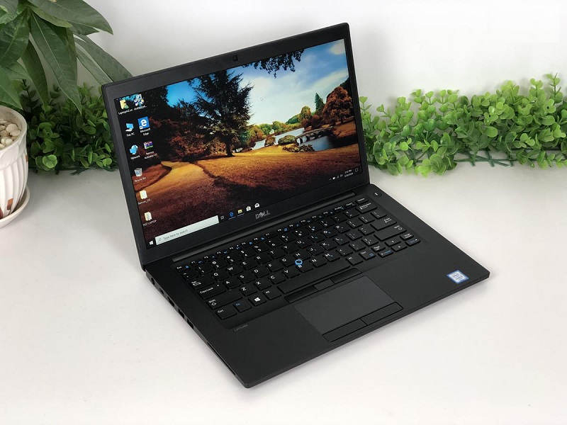 Laptop Dell này phù hợp với nhiều đối tượng người dùng Laptop Dell này phù hợp với nhiều đối tượng