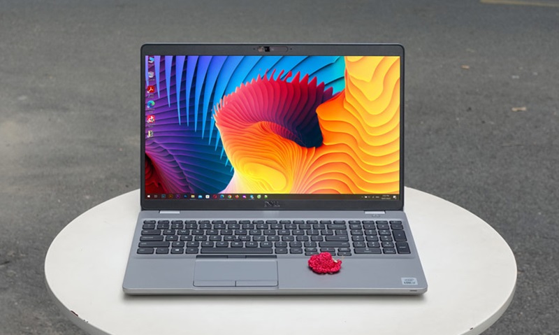 Hiệu năng mạnh mẽ với Intel Core i7 và card đồ họa Quadro P620 Hiệu năng mạnh mẽ với Intel Core i7 và card đồ họa Quadro P620