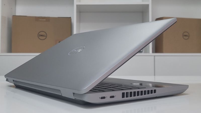 Dell Precision 3561 thiết kế cao cấp được nhiều sinh viên lựa chọn