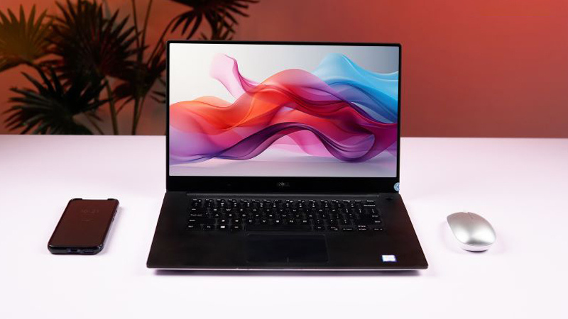 Dell Precision 5540 được thiết kế sang trọng, tinh tế Dell Precision 5540 có thiết kế sang trọng