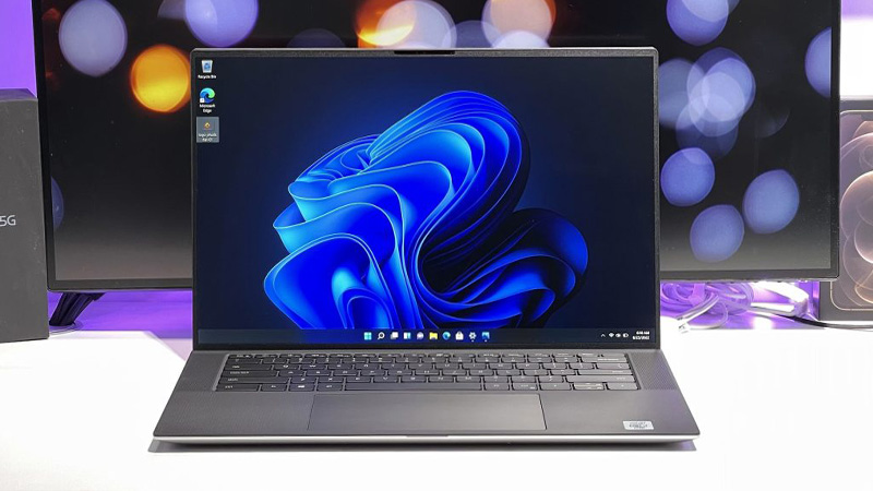 Dell Precision 5550 dễ dàng di chuyển Dell Precision 5550 được thiết kế nhỏ gọn, dễ di chuyển