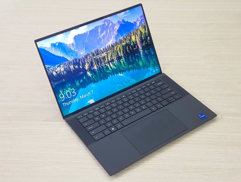 Dell Precision 5560 sở hữu hiệu năng mạnh mẽ giúp chỉnh ảnh nhanh chóng