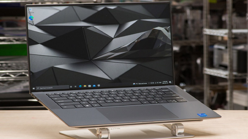 Dell Precision 5560 được thiết kế mỏng nhẹ dễ di chuyển Dell Precision 5560 dễ dàng di chuyển