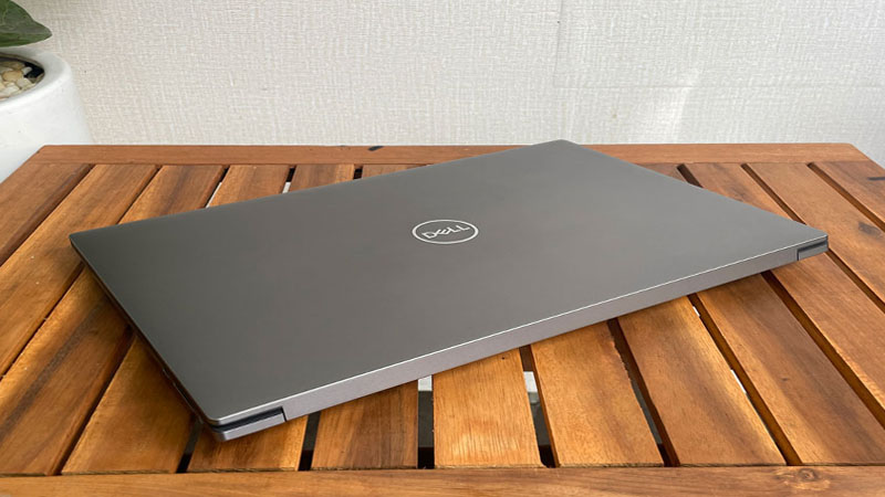 Dell Precision 5570 có hiệu năng mạnh mẽ