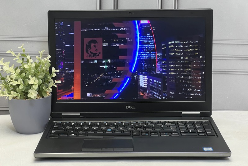 Máy mỏng nhẹ, thiết kế sang trọng, chắc chắn