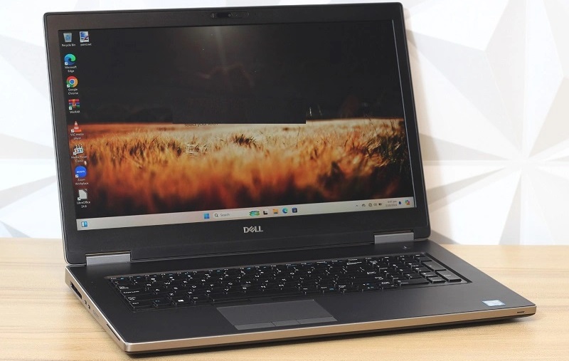 Máy có màn hình 17.3 inch FHD sắc nét, tản nhiệt tốt, ổn định khi làm việc dài lâu