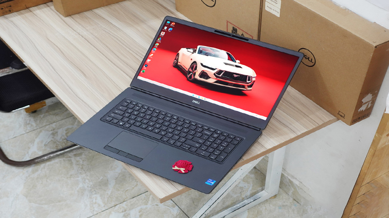 Dell Precision 7760 được thiết kế cấu hình cao Dell Precision 7760 có cấu hình mạnh mẽ