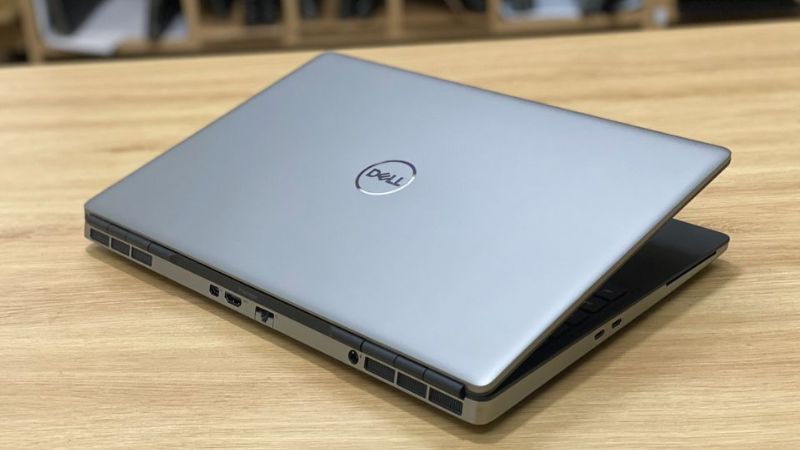 Dell Precision 7760 được thiết kế tinh tế, cao cấp Dell Precision 7760 có thiết kế tinh tế