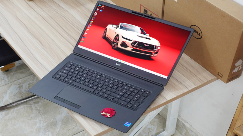 Dell Precision 7760 có cấu hình mạnh
