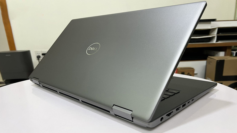 Dell Precision 7770 được thiết kế vỏ nhôm chất lượng