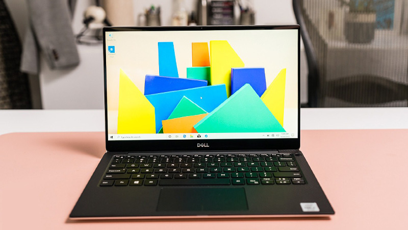 Dell XPS 7390 có thiết kế nhỏ gọn, sang trọng Dell XPS 7390 thiết kế nhỏ gọn, mạnh mẽ