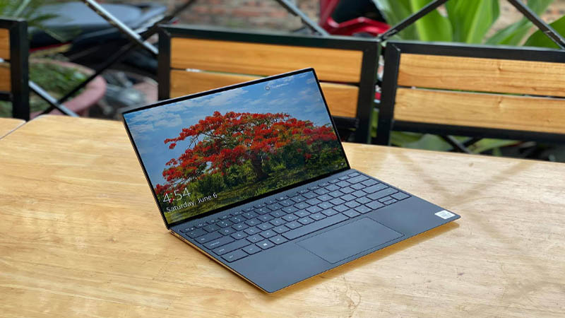 Dell XPS 9300 được thiết kế cao cấp Dell XPS 9300 có thiết kế cao cấp