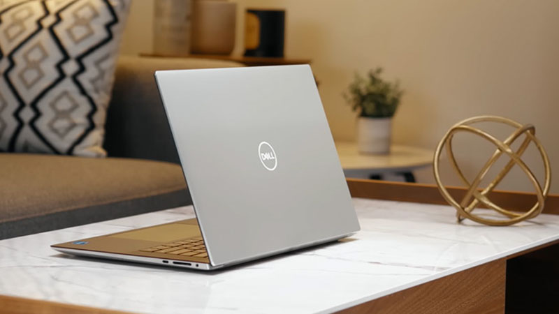 Dell XPS 15 9520 là dòng máy cao cấp
