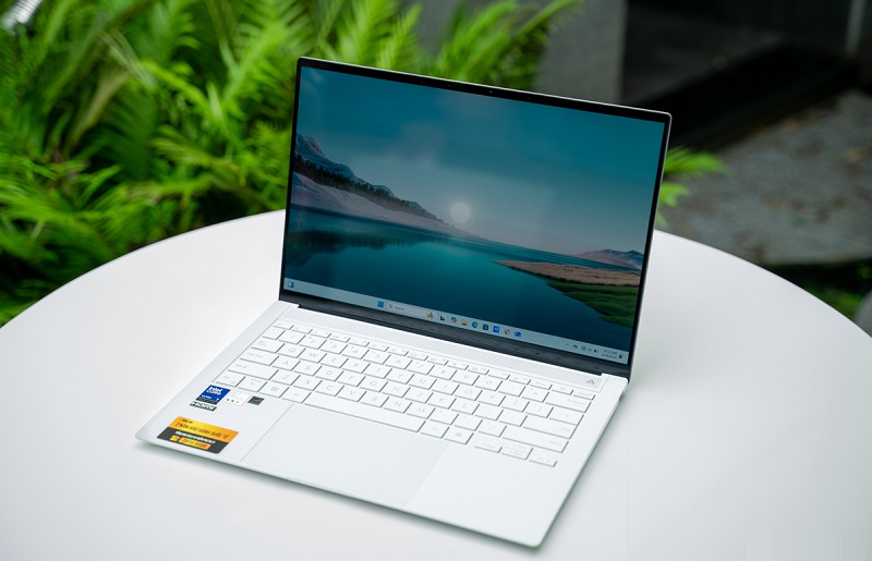 Giá laptop Asus Zenbook cũ thường từ 19 triệu đồng trở lên, phù hợp với doanh nhân