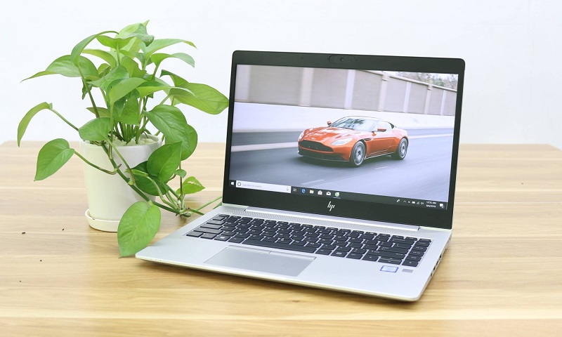 HP Elitebook 840 G5 trang bị chip Intel Core i5 8250U, RAM 8GB và SSD 256GB