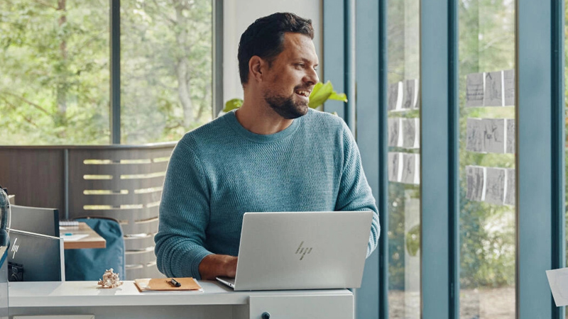 HP EliteBook 600 nhỏ gọn thích hợp cho việc di chuyển