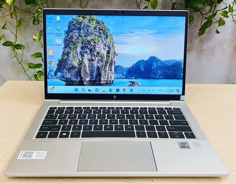 Card Intel UHD Graphics, hiệu năng ổn định, phù hợp văn phòng HP EliteBook 830 G7: màn hình 13.3 inch FHD, nhỏ gọn, sáng rõ