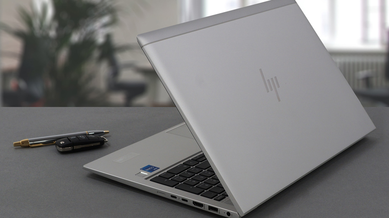 Laptop HP Elitebook mỏng nhẹ sang trọng Laptop HP Elitebook mỏng nhẹ sang trọng