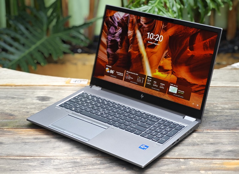HP Zbook Fury 15 G8, màn 15.6" FHD, độ sáng 1000 nits, chống chói tốt