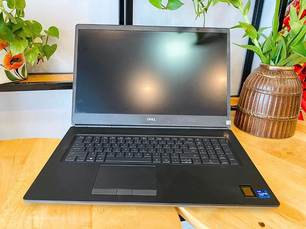 Dell Precision 7760 laptop tốt trong phân khúc màn hình 17 inch Dell Precision 7760 laptop tốt trong phân khúc màn hình 17 inch
