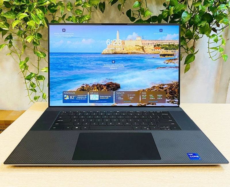 Dell Precision 5760 ghi điểm với hiệu năng mạnh mẽ Dell Precision 5760 ghi điểm với cấu hình mạnh mẽ